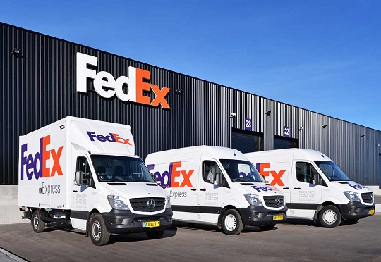 FedEx Courier Careers: Job vacancy for Code 10 driving position, seeking qualified candidates for delivery roles.